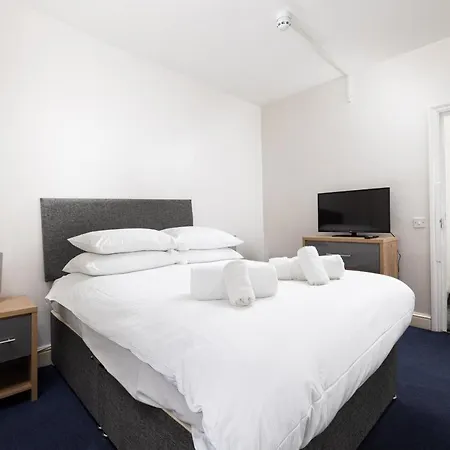 Charmstay Shepherds Bush * London