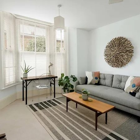 Beautiful Designer Flat In Maida Vale, Sleeps 4