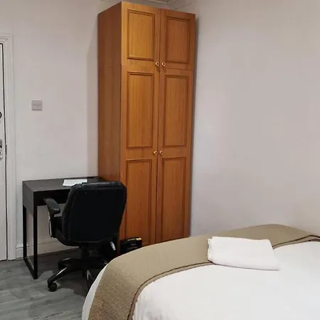 Captivating 2-bed In
