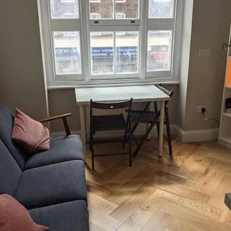 Snug 1bd Flat In The Heart Of - Clerkenwell Apartment *