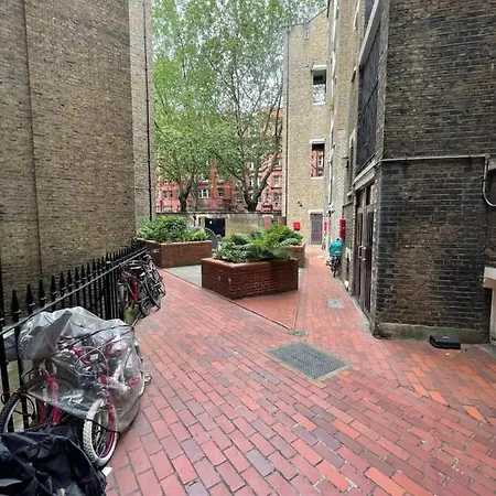 Snug 1bd Flat In The Heart Of - Clerkenwell * London