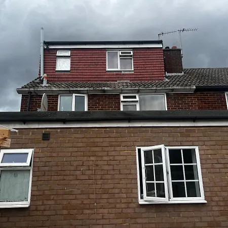 Good Priced Double Bed In Hayes Casa de hóspedes Northolt (Greater London)