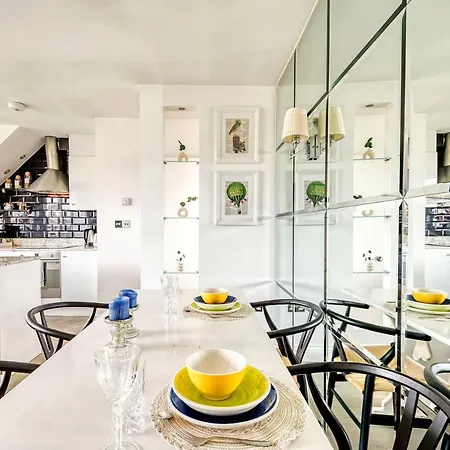 The Luxury 'treehouse' - One Bed Little Venice Appartement Londres