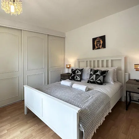 Maria's House In East London Apartment Dagenham