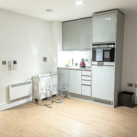 Charming Studio In Wandsworth, Apartment