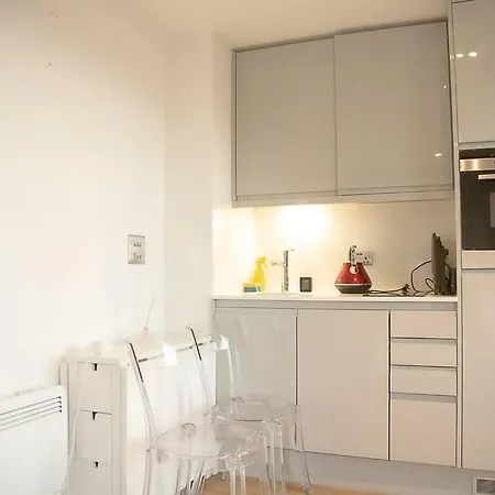 Charming Studio In Wandsworth,