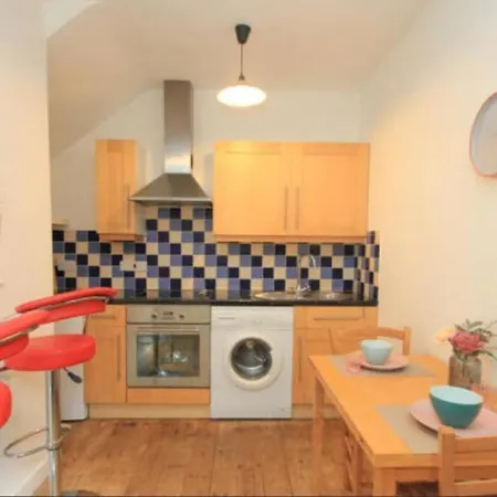 Private Close To Thames River And Town Appartement Kingston upon Thames (Greater London)