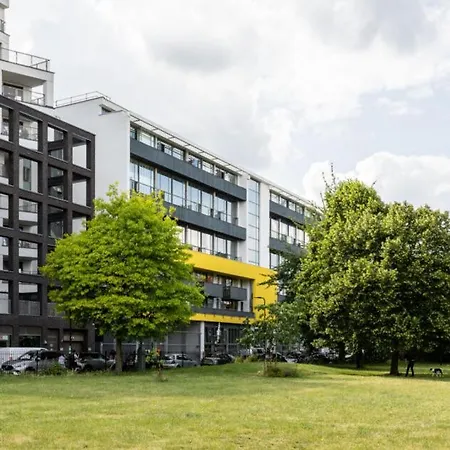 Altido Modern Flat With Canal Views 아파트