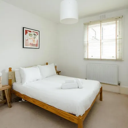 Beautiful Designer Flat In Maida Vale, Sleeps 4 *
