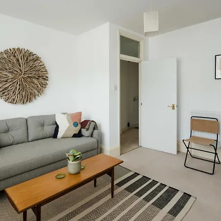 Beautiful Designer Flat In Maida Vale, Sleeps 4