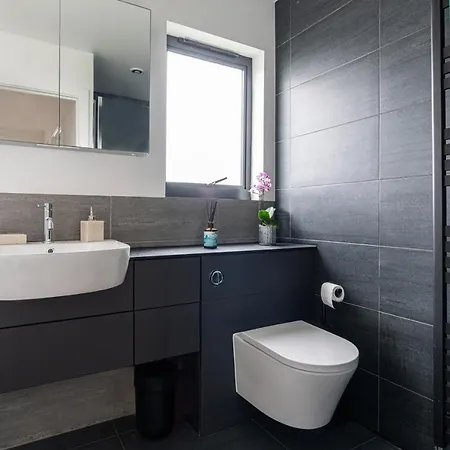 Holiday home Altido Stunning 2 Bed House With Garden And Free Parking, Near Clapham Park London