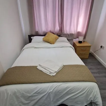 Captivating 2-bed In