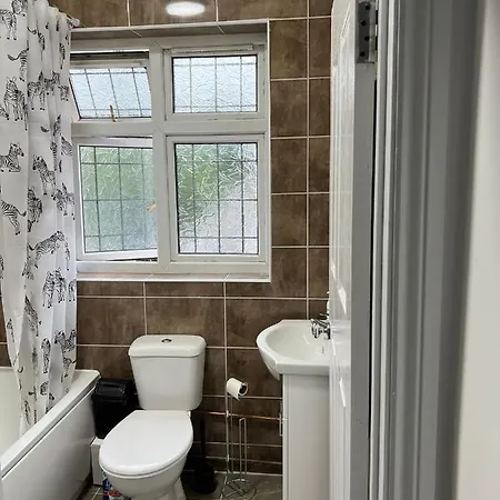 Apartment Captivating 2-bed In *
