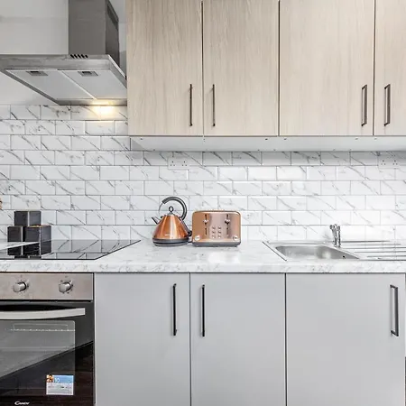Sydenham Suites * London