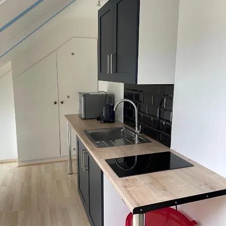 2nd Floor Town Studio Flat