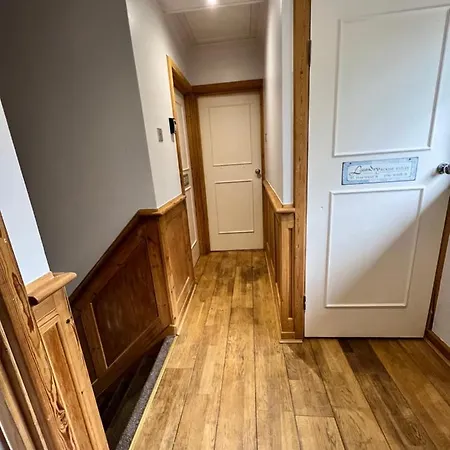 Large With Free Netflix, Amazon Prime, Guest house Bromley