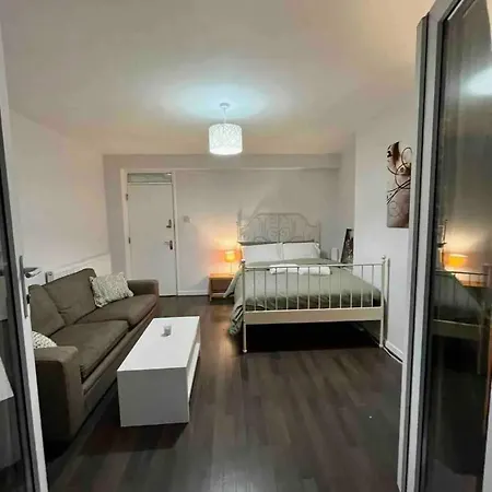 Karen House R2 *