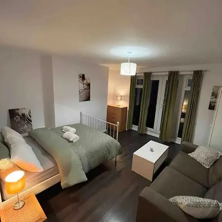 Karen House R2 Guest house *