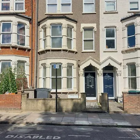 White Hart Lane Walking Distance Tottenham Hotspur Stadium London