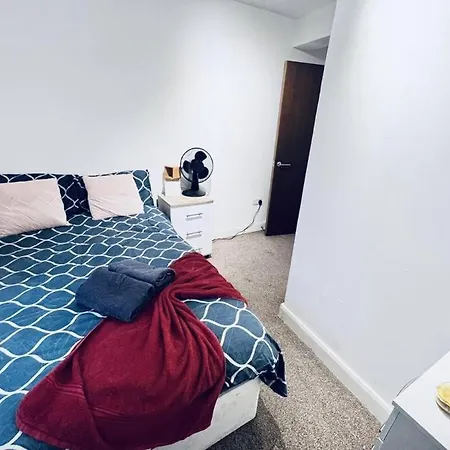 Lovely 1 Bed For 3 In Sb6 Apartment *