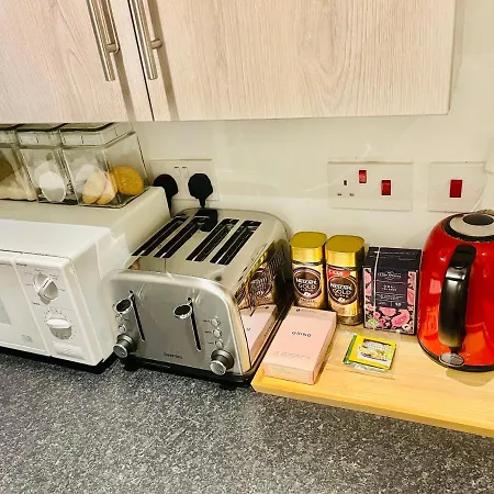 Apartment Very Lovely And 1-bed In London