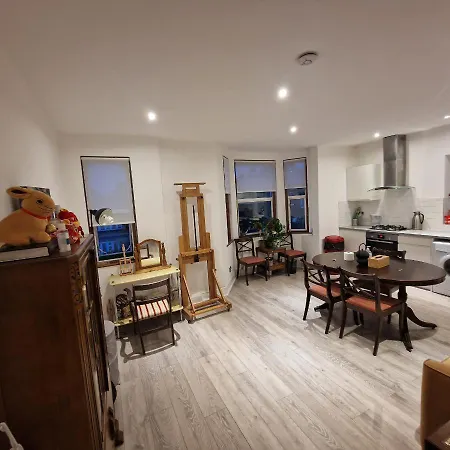 One Bedroom One Sitting Ro Let Hendon