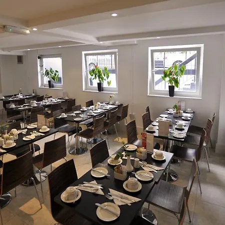 Kensington Court - Earls Court Отель