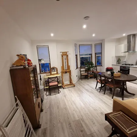One Bedroom One Sitting Ro Let Apartment