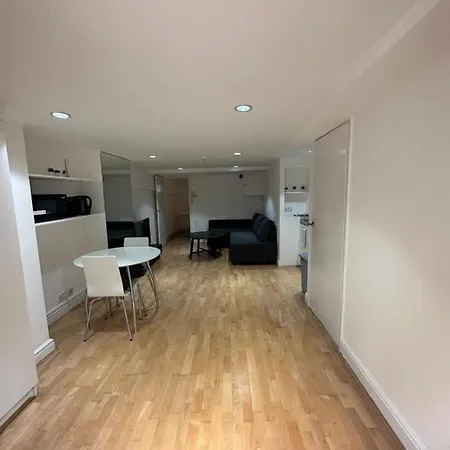 Finchley Road * London