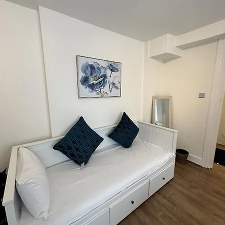 Knightsbridge Harrods Apartment *