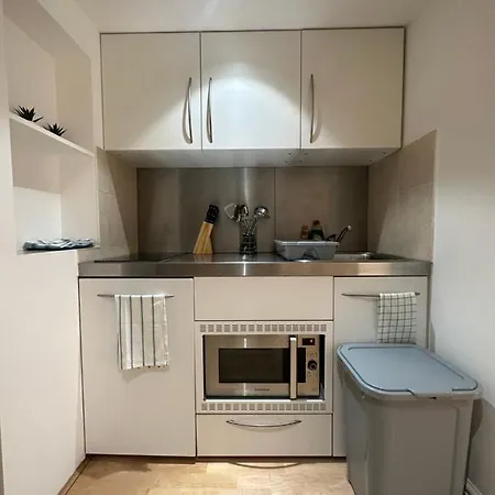 Finchley Road Apartment