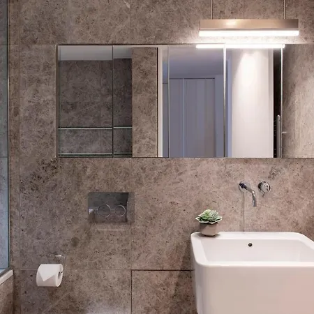 Cove Arne Street Apartment London