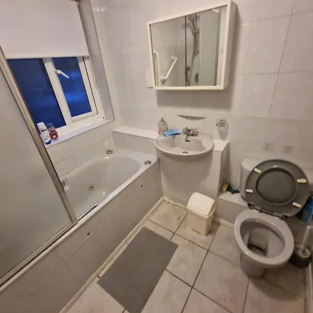 One Bedroom One Sitting Ro Let Apartment Hendon