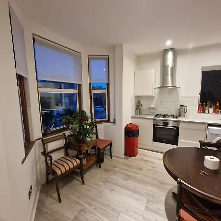 One Bedroom One Sitting Ro Let