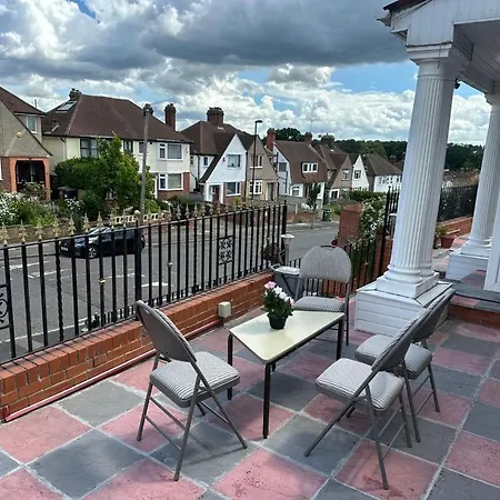 Haddington Road In Bromley Apartment London