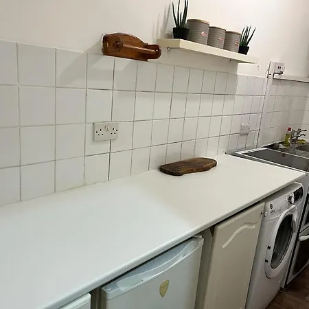 Apartment Studio Flat London