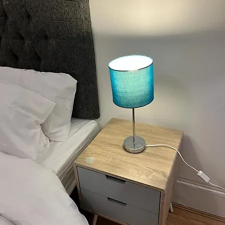 Apartment Studio Flat London