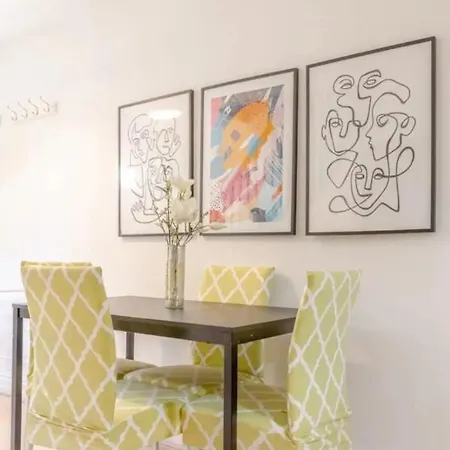 Holiday home Bright 2 Bedroom House In Kennington