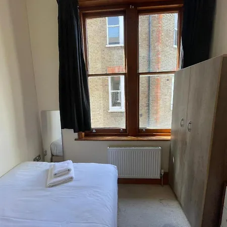 Homestay Elgin Avenue Hububb