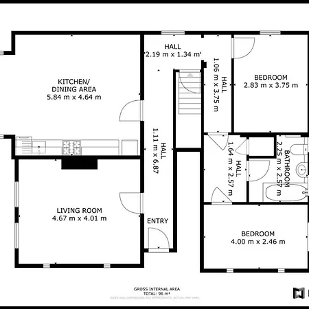Apartment Homely 3 Bedroom Ground Floor Flat *