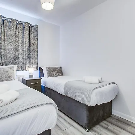 Apartment Spacious Urban In