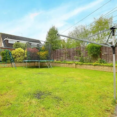 Beautiful House In Ruislip Northwood (Greater London)