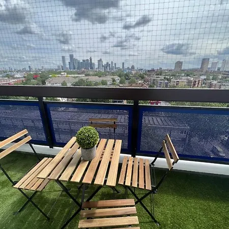 New Tower Bridge , Canada Water 2 Bedroom Flat With A View Apartment *