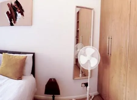 Appartamento Kings Road Retreat - Affordable Serviced In Chelsea *