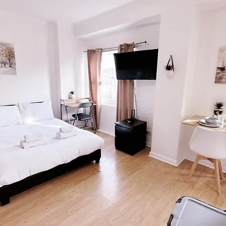 Kings Road Retreat - Affordable Serviced In Chelsea *