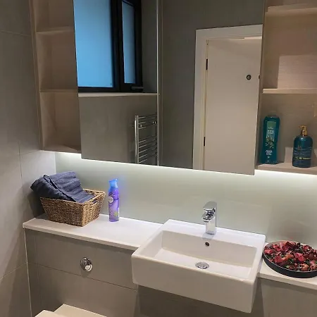 Apartment Entire In Se1 *