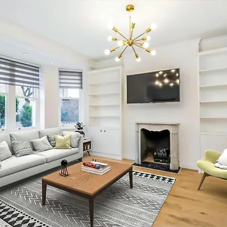 Modern Chelsea Flat, 3bd 2bath, With Parking Apartment *