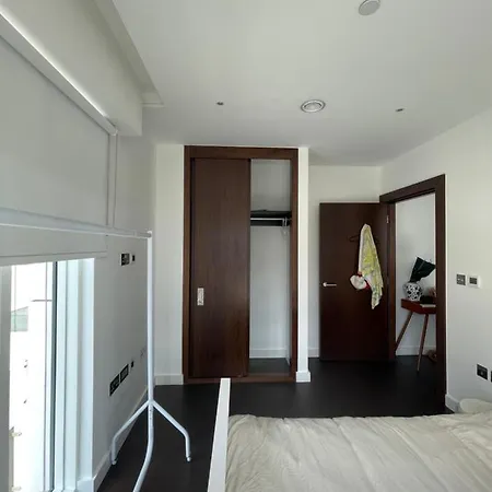 Embassy Garden 1b1b Vauxhall * London