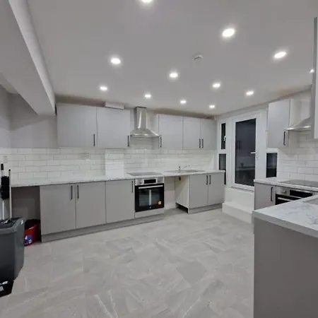 Hackney Spacious En-suite *
