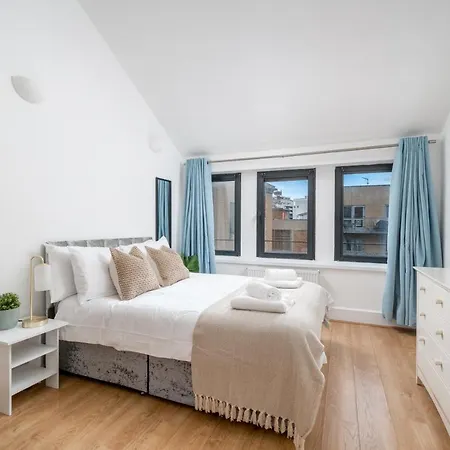Apartment Modern 1 Bedroom City Penthouse London